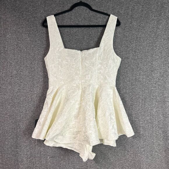 Lulus Radiant Flair Ivory Floral Jacquard Bustier Skort Romper Size L NWT - Picture 7 of 8